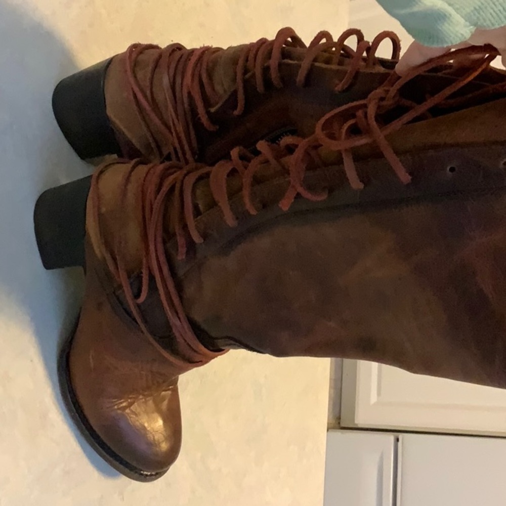 Free bird coal boots